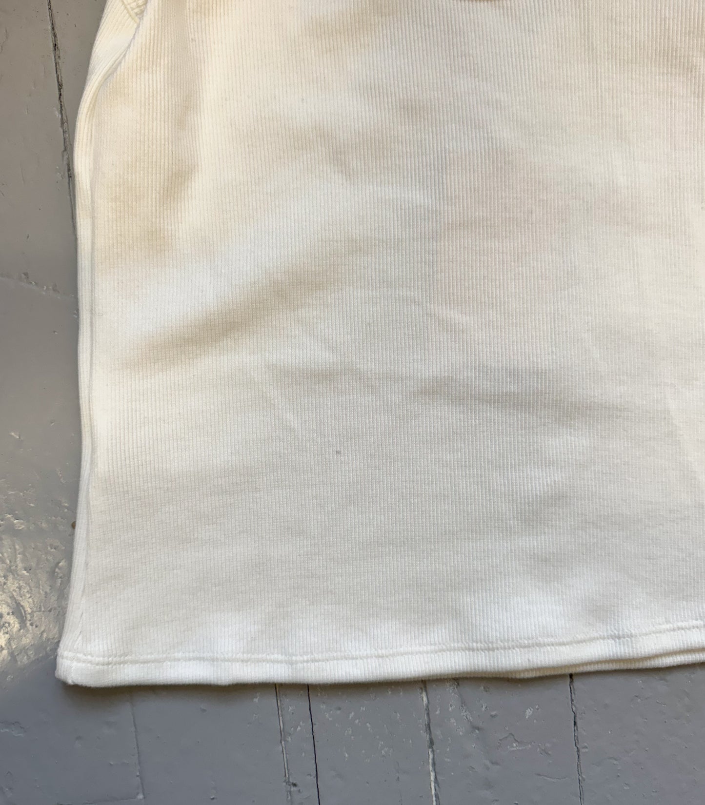 *LES ACCROCHÉS* Camisole « WOOLY » - White